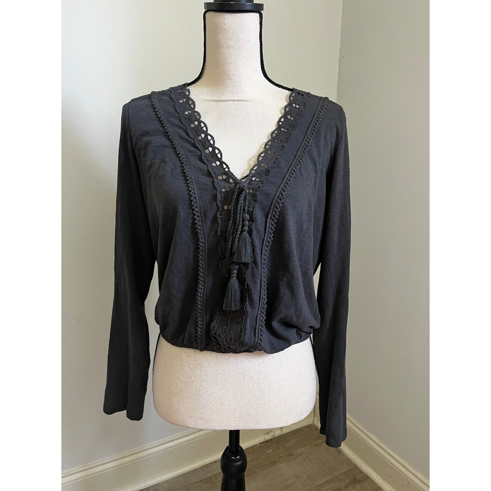 American Eagle Eyelet Lace Top Medium Black Cottagecore Boho Chic Festival Slub